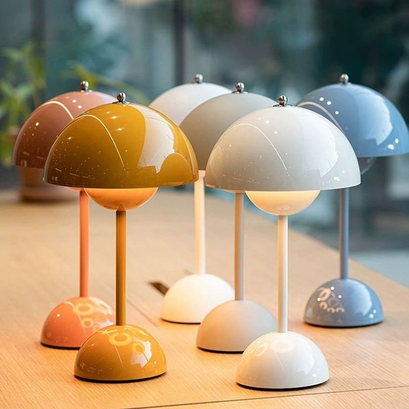 Metal Mushroom Indoor Table Lamp